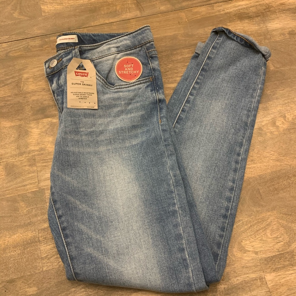 🖤4/25🖤  Levi’s Skinny Jeans